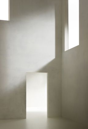 Gioberto Noro, Altissima luce #2, 2021, archival pigment print on cotton rag paper, 140x96 cm courtesy Galleria PEOLA SIMONDI