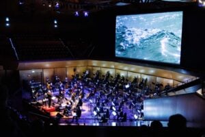 La storia del film Koyaanisqatsi con le musiche di Philip Glass all’Auditorium Parco della Musica