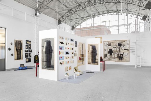 Lucia Pescador. Geometrie per Sonia Delaunay e Joseph Beuys. Exhibition view at Assabone, Milano 2021. Photo Melania Dalle Grave, DSL Studio
