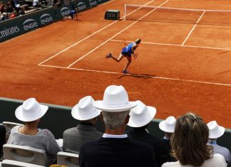 Martin Parr, Roland-Garros, Paris, France, 2016 © Martin Parr - Magnum Photos