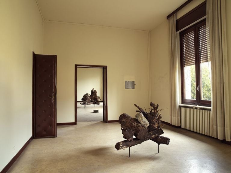 Mike Nelson. The House of the Farmer. Installation view at Palazzo dell’Agricoltore, Parma 2021. Photo Lucio Rossi