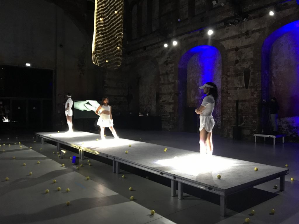 Art Week Torino: Jacopo Miliani trasforma le OGR in una ballroom. Tra Voguing e Balletti Russi