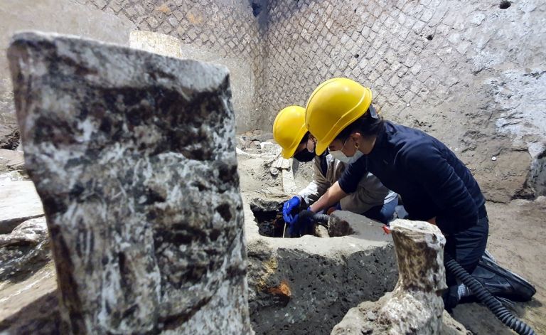 Pompei, La scoperta della stanza degli schiavi a Villa di Civita Giuliana