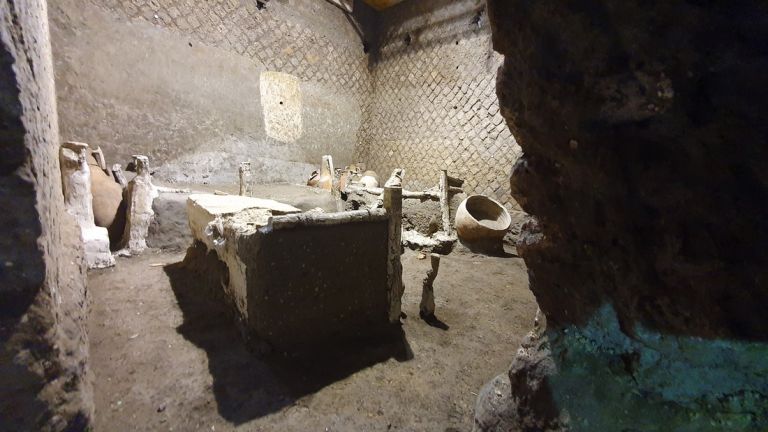 Pompei, La scoperta della stanza degli schiavi a Villa di Civita Giuliana