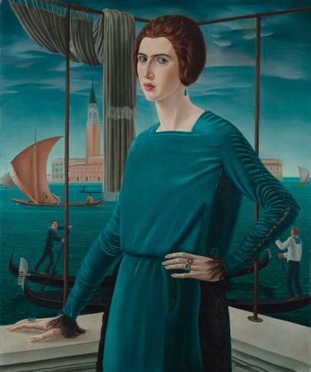 Ubaldo Oppi, Ritratto della moglie sullo sfondo di Venezia, 1921, olio su tela. MART, Museo di arte moderna e contemporanea di Trento e Rovereto. Collezione privata