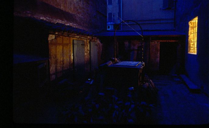 Anna Valeria Borsari, Altrove, 1979 80, due stampe fotografiche, documentazione dell’intervento site specific realizzato a Bologna
