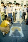 Anna Valeria Borsari, Rappresentazione, presentazione, azione, 1979, otto stampe fotografiche, documentazione fotografica dell'azione realizzata a Milano in Piazza del Duomo