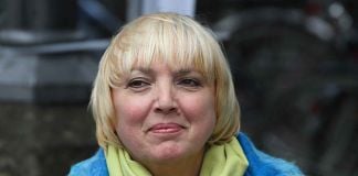 Claudia Roth, credit Plumpaquatsch, pubblico dominio, wikipedia
