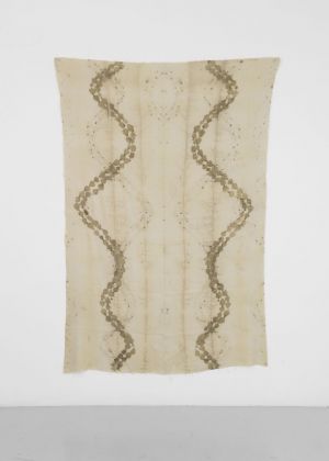 Francesco Fossati, Vaso Betulla, 2021, stampa vegetale su lino, 150x215 cm