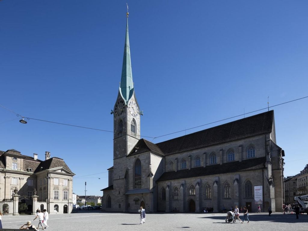 Fraumünster: la chiesa di Zurigo con le vetrate di Chagall e Giacometti