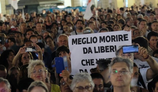 Manifestazioni No Vax - ph. Huffington Post