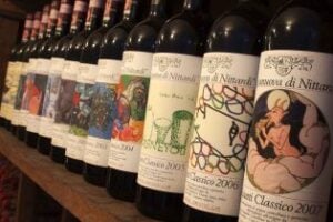 Etichette d’artista. Tutti (o quasi) i vini che puntano sull’arte