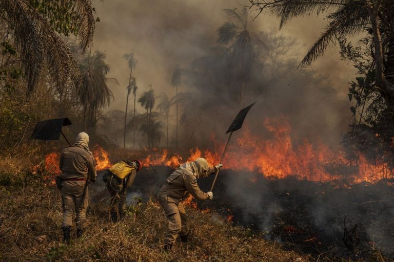 Pantanal Ablaze © Lalo de Almeida, Brazil, Panos Pictures, for Folha de São Paulo