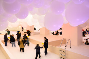 Ha aperto Balloon Museum a Roma: l’arte è leggera e “inflatable”