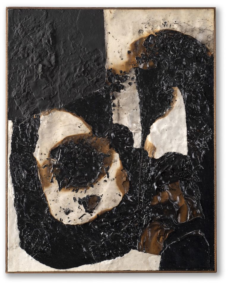 Alberto Burri, Combustione, 1957, € 375.000. Courtesy Il Ponte Casa d'Aste, Milano