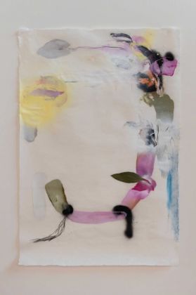 Caterina Silva, Dare con due mani, olio e spray su carta Hanji, 60x70 cm