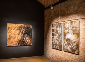 Del silenzio e della trasparenza, installation view at Palazzo Pubblico, Siena 2021. Photo Roberto Poggiolini