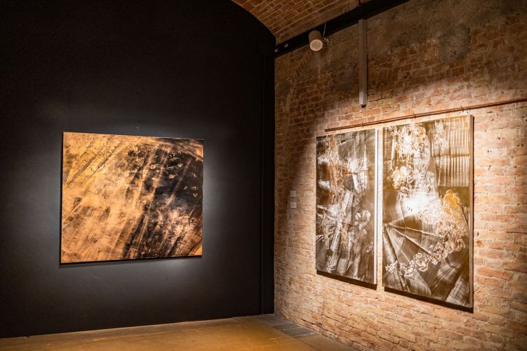 Del silenzio e della trasparenza, installation view at Palazzo Pubblico, Siena 2021. Photo Roberto Poggiolini