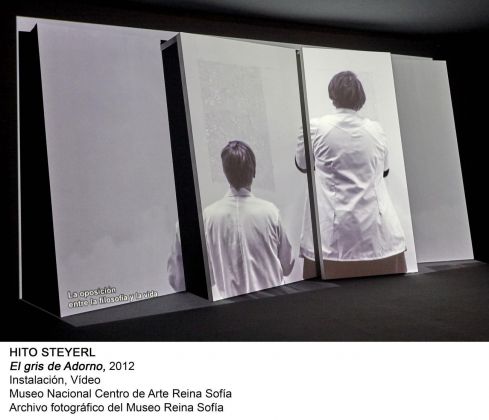 Hito Steyerl, Il grigio di Adorno, 2012. Museo Nazionale Centro d’arte Reina Sofia. Archivio fotografico del Museo Reina Sofia