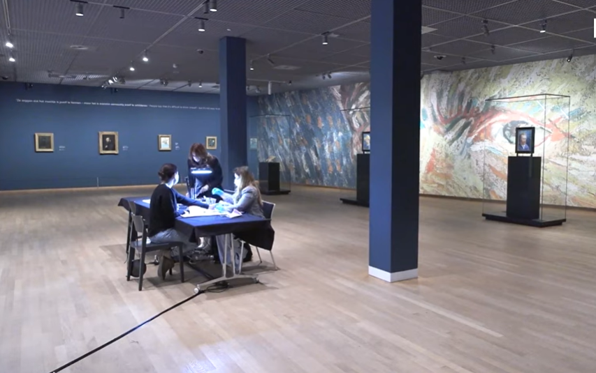 Luoghi della cultura chiusi per Covid? Il Van Gogh Museum non ci sta e diventa beauty center