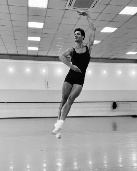 Jacopo Tissi via Facebook Jacopo Tissi primo ballerino italiano a diventare étoile del Bolshoi