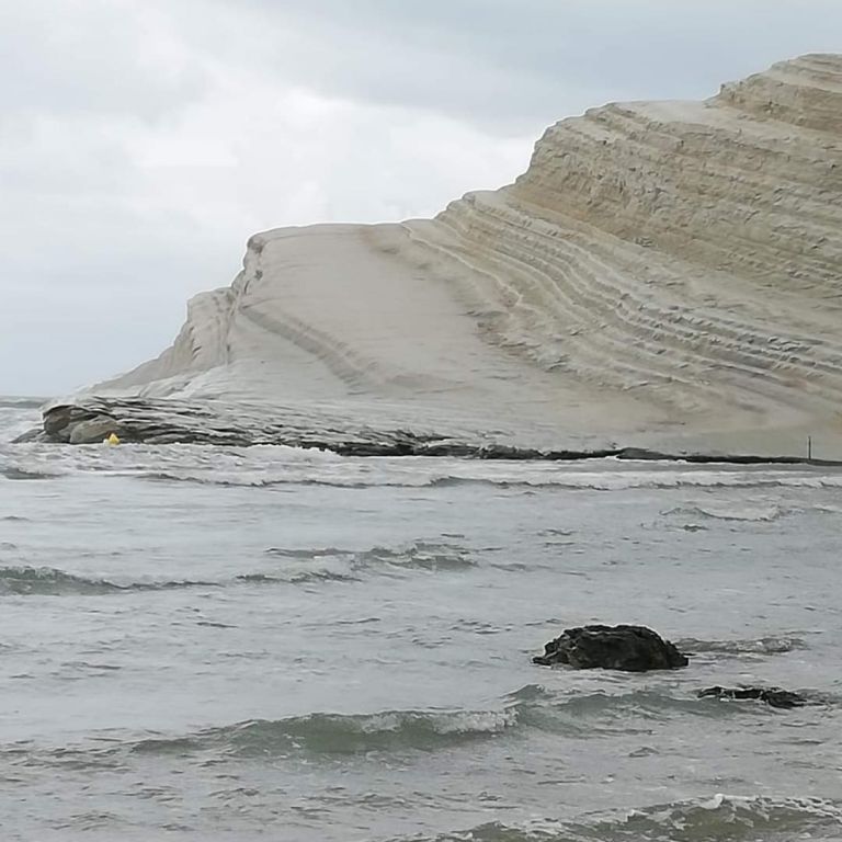 La Scala dei Turchi ripulita