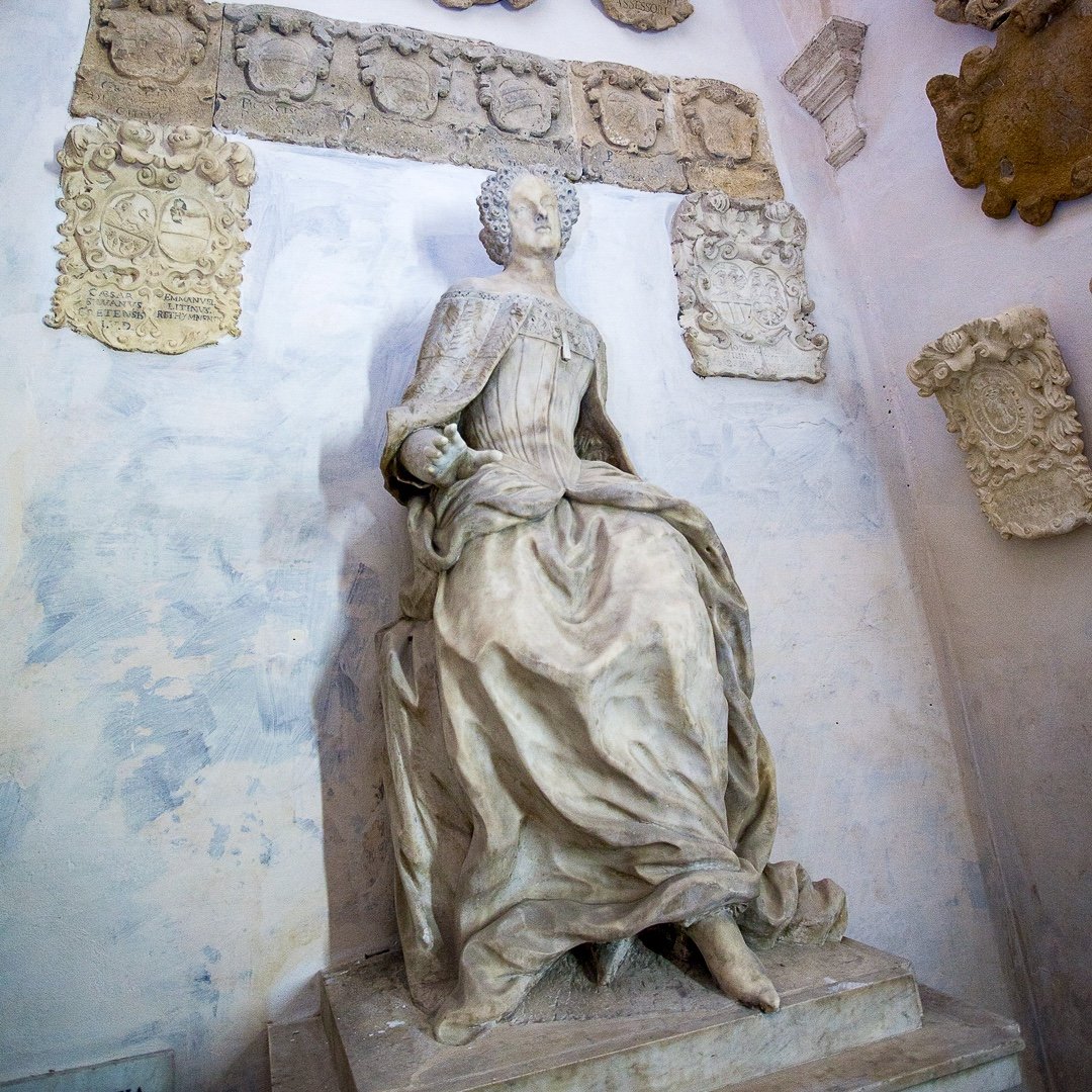 La statua di Elena Lucrezia Cornaro Piscopia, custodita presso l'ateneo padovano