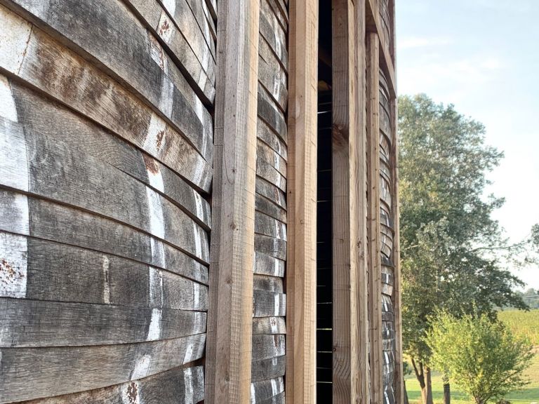 Michael Beutler, Oak Barrel Baroque. Fondazione La Raia, photo Claudia Zanfi