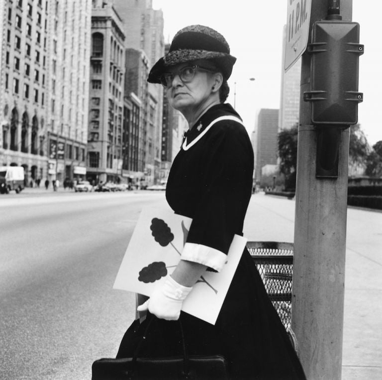 Vivian Maier, Chicago, IL, Gelatin silver print, 2020 ©Estate of Vivian Maier, Courtesy of Maloof Collection and Howard Greenberg Gallery, NY