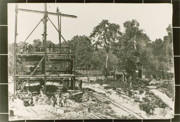 Anonimo, estrazione di fosfato a Palau, 1908 11 ca. Collezione privata
