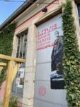 Il murale Love banks hate common people a Esch-sur-Alzette. Photo Giulia Giaume