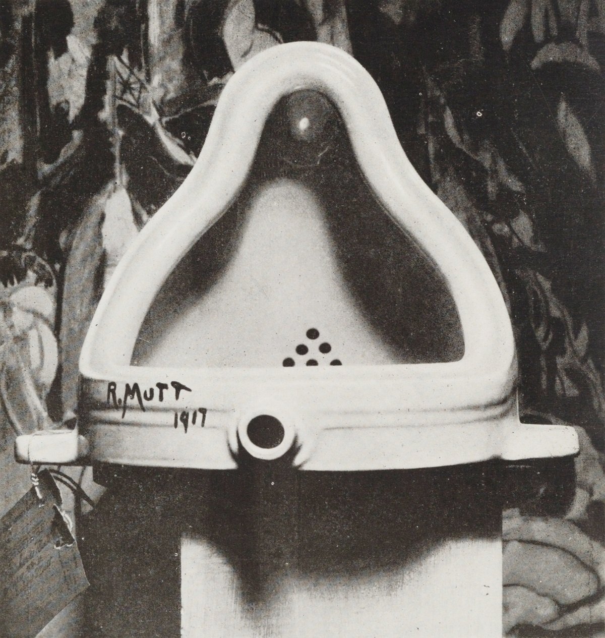 Marcel Duchamp, Fountain, 1917. Photo Alfred Stieglitz