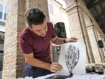 Mariano Guardianelli al lavoro sul gyotaku di un soaso