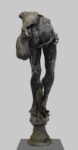 Nicola Samorì, Invel, 2022, marmo nero di Colonnata, 146 x 47 x 48 cm. Courtesy l'artista & Monitor, Roma Lisbona Pereto