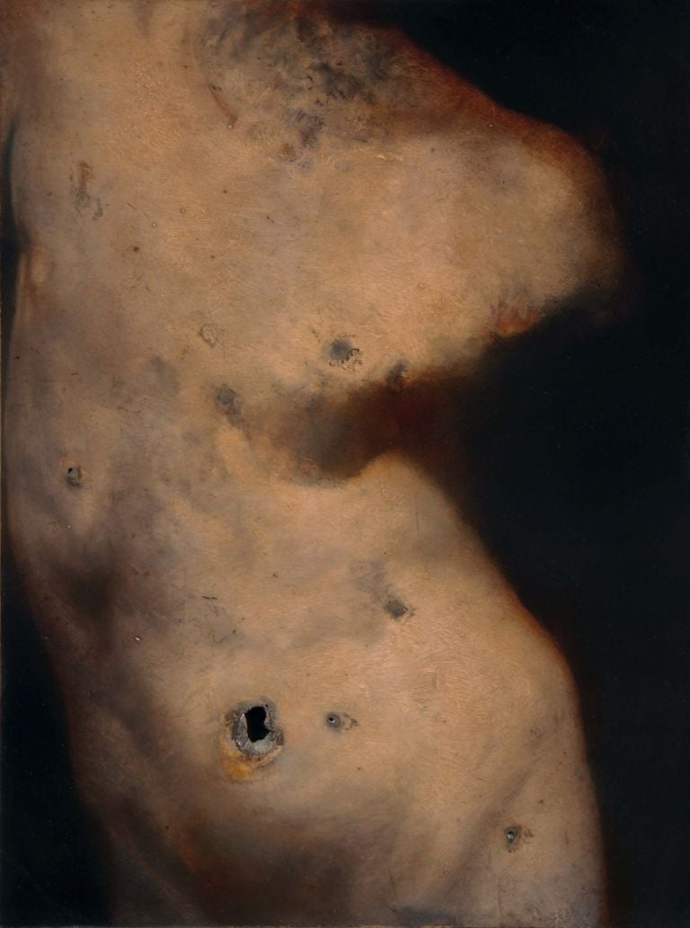 Nicola Samorì, Senza titolo, 2022, olio su onice, 40 x 30 cm. Courtesy l'artista & Monitor, Roma Lisbona Pereto