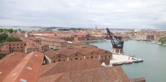 Overview Arsenale, Photo by Andrea Avezzù Courtesy La Biennale di Venezia