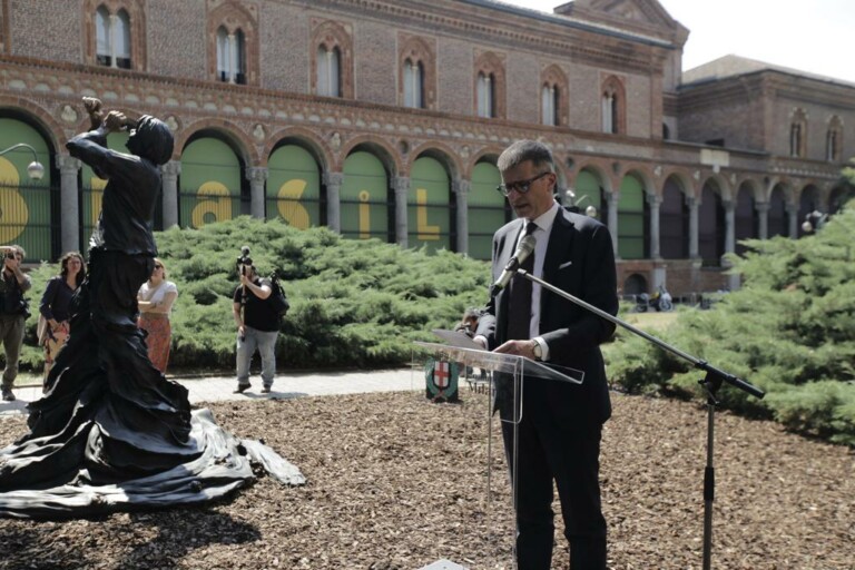 L'inaugurazione della statua di Margherita Hack di Sissi Courtesy Fondazione Deloitte