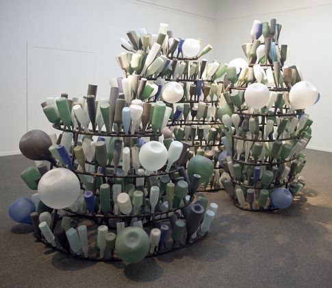 Tony Cragg, Cistern, 1999, Steel, glass (sandblasted), 270 x 450 x 260 cm. Photo credit Buchmann Lugano