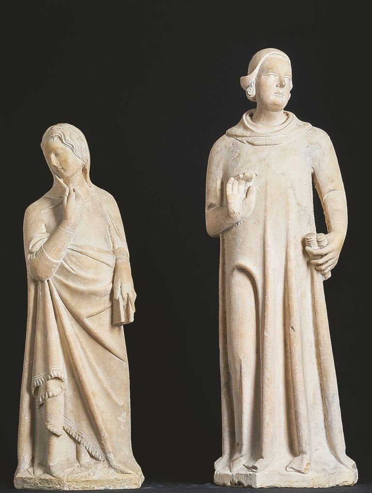 Agostino di Giovanni, Vergine annunciata, marmo, 1337-39. Pistoia, Antico Palazzo dei Vescovi (proprietà Chiesa cattedrale) _ Figura virile con cartiglio, marmo, 1337 39. Pistoia, Antico Palazzo dei Vescovi (proprietà Chiesa Cattedrale)