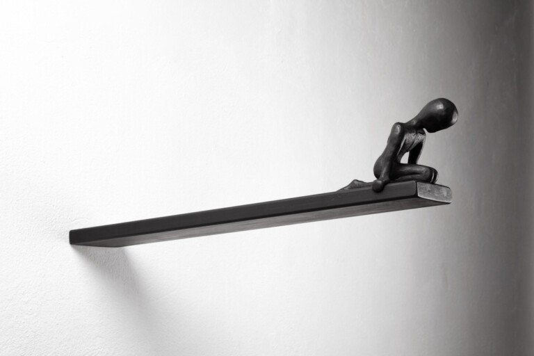 Alex Pinna, Waiting for, 2018, bronzo e ferro, cm12x11x55, ed. 6+1