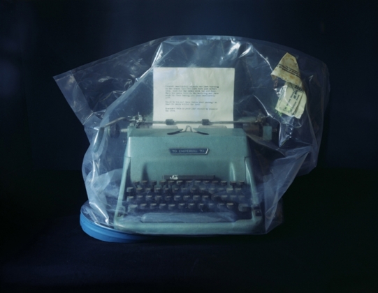 Annabel Elgar, Evidence article 5, ransom note and typewriter recovered from a furniture warehouse basement, Texas, USA, 2014