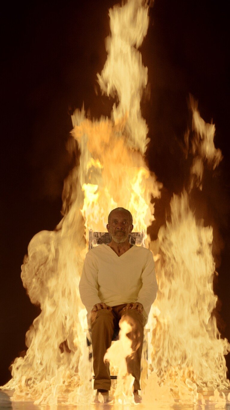 Bill Viola, Fire Martyr, 2014, video, 7'10''. Executive producer Kira Perov. Performer Darrow Igus. Photo Kira Perov © Bill Viola Studio