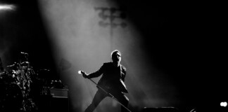 Bono, U2 © Peter Rowen