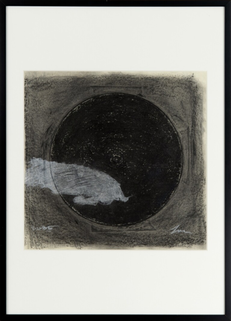 Fabio Mauri, Dramophone 2, 2005, carboncino su carta, cm 70x50, courtesy Viasaterna, Hauser and Wirth and Studio Fabio Mauri
