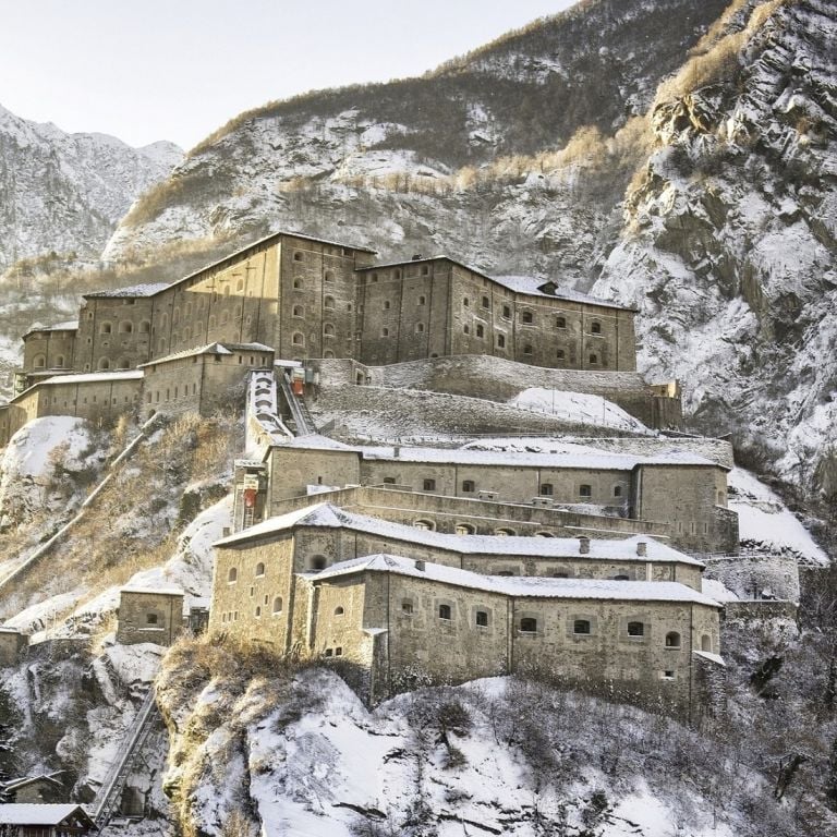 Forte di Bard innevato