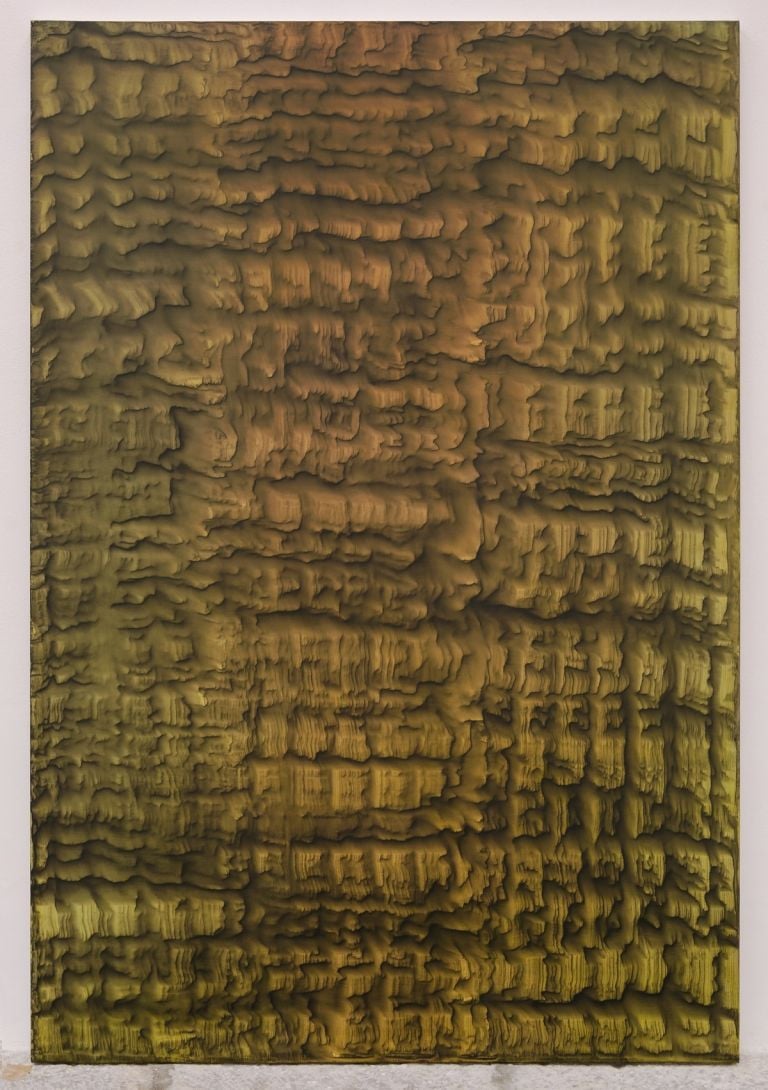 Giuseppe Adamo, Facking Gold 2, 2019. Acrilico su tela, 190 x 130 cm. Courtesy l'artista