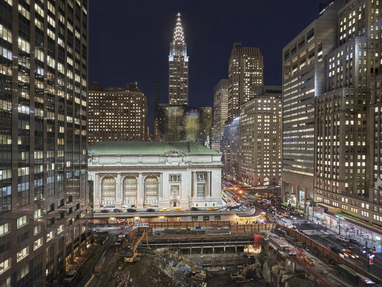 Grand Central Terminal Station and the Chrysler Bldg, 2017 © Lynn Saville. Courtesy Alessia Paladini Gallery
