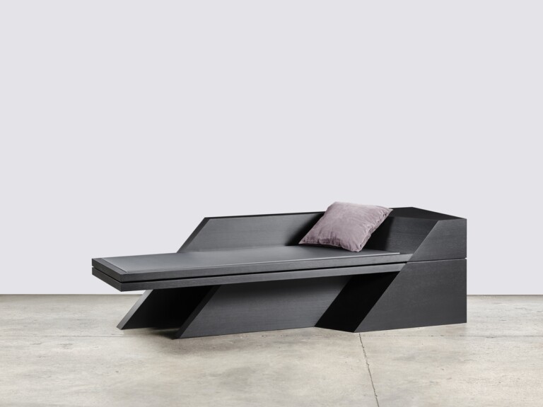 Lupo Horiokami, Chaise longue