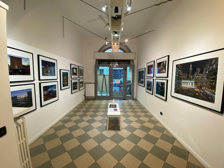 Lynn Saville. Dark Cities. Exhibition view at Alessia Paladini Gallery, Milano 2022