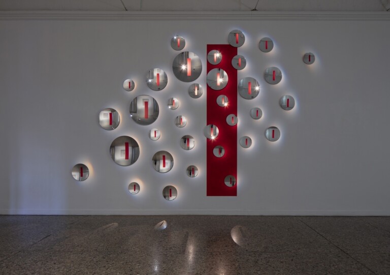 Marco Bagnoli, Giardino degli Specchi, 2020. Courtesy l'artista & Galleria Christian Stein, Milano. Photo Agostino Osio